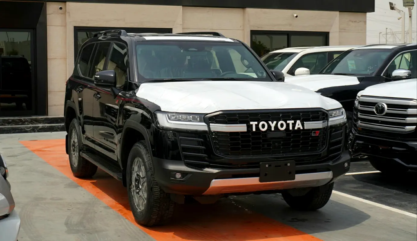 واردات Toyota Land Cruiser 2026 از دبی — منطقه آزاد کیش و قشم — خودرو Toyota
