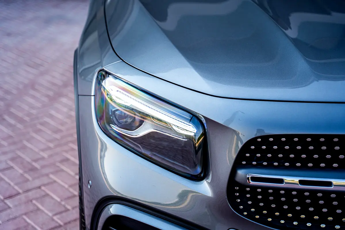 Mercedes GLB250 4Matic Under Warranty  Service Package — 16